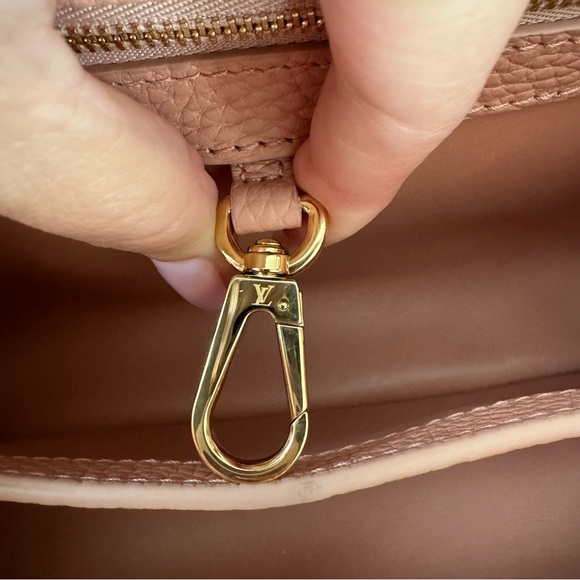 Louis Vuitton Capucines BB - Rose Trianon / Greige - Picture 14 of 17